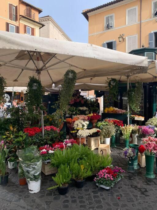 Appartamento Casa Cristina In Piazza Farnese Roma Esterno foto