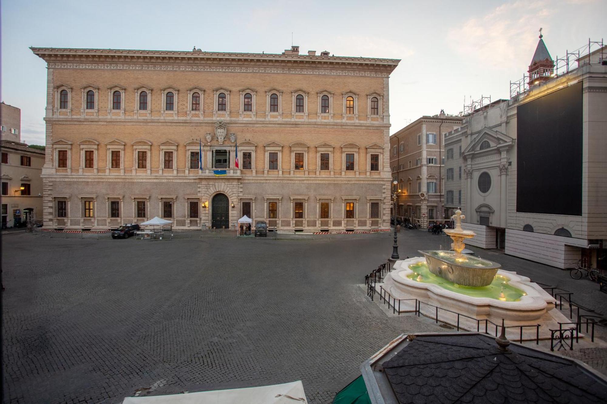 Appartamento Casa Cristina In Piazza Farnese Roma Esterno foto